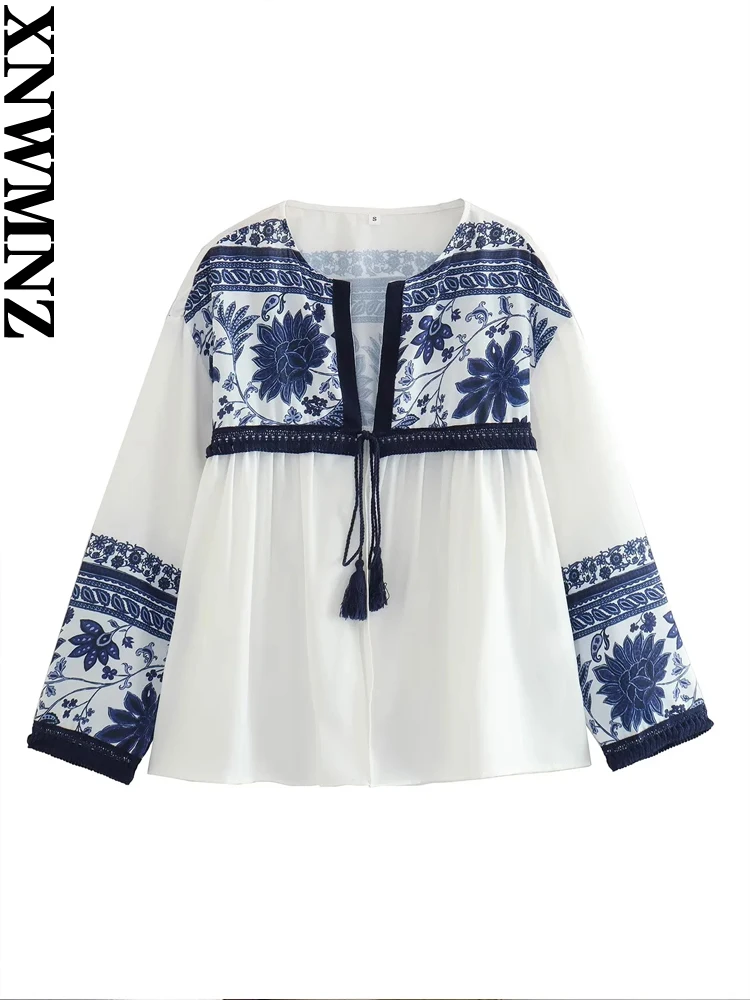 

XNWMNZ Women's Fashion 2023 Tassel Print Blouse Women Ethnic Style O Neck Long Sleeve Casual Versatile Female Chic Top