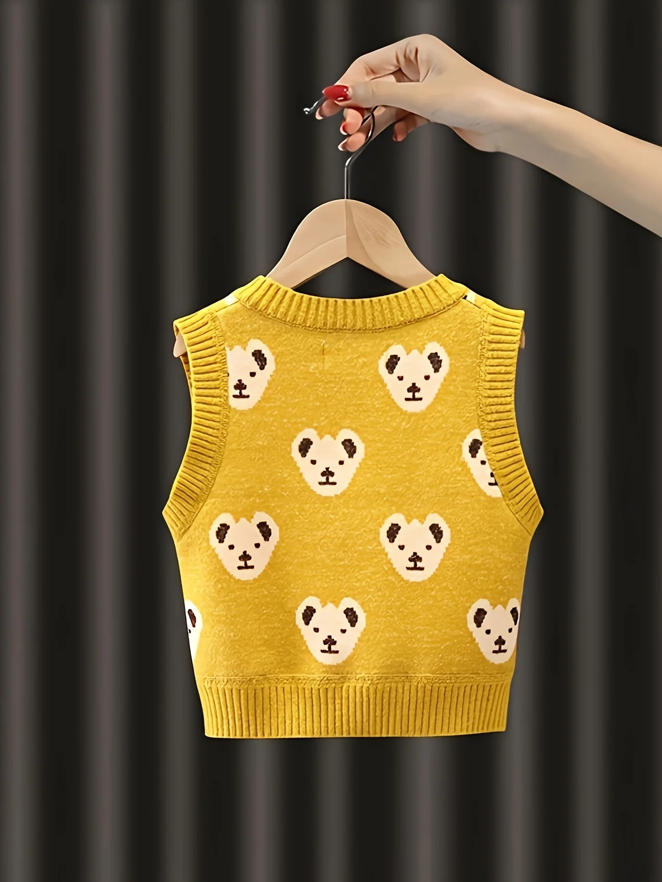 Autumn Outerwear for Boys and Girls, Baby Vest with Bear Design, V-Neck Infant Knitted Vest, Children's Sweater Vest - 2