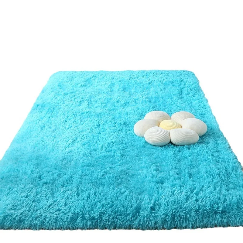 

Минималистичный ковер для гостиной