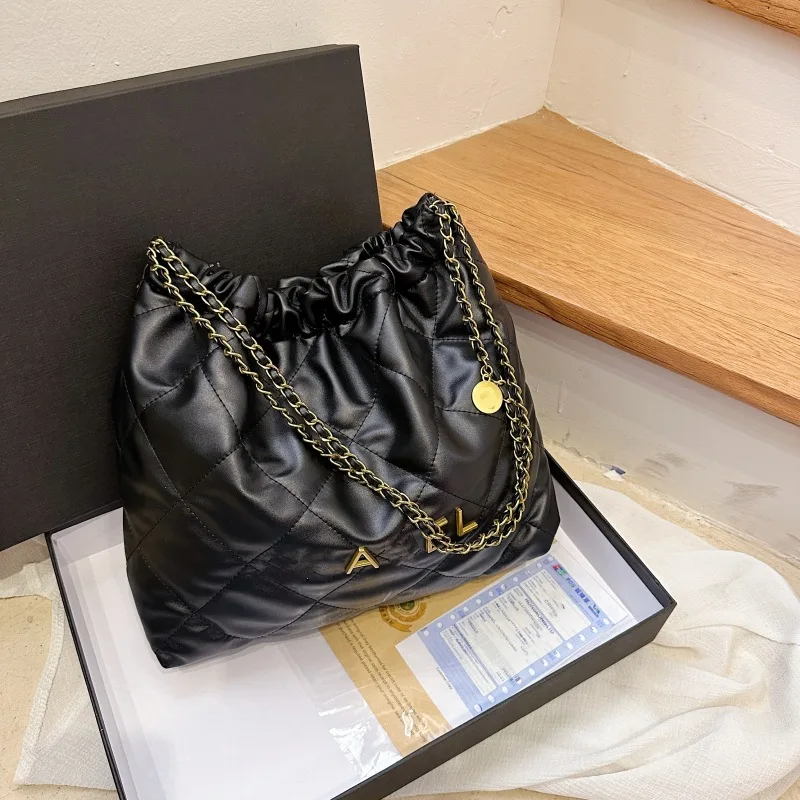 

2023 Lingge Bag New Garbage Bag Women's Chain Tote Bag Shoulder Bag