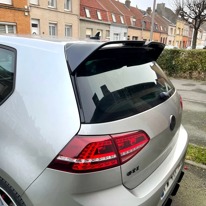 Spoiler Arrière Fibre Carbone Pour VW Golf 7/7.5 GTI 2014-2019 - Style Sportif - Adhésif 3M