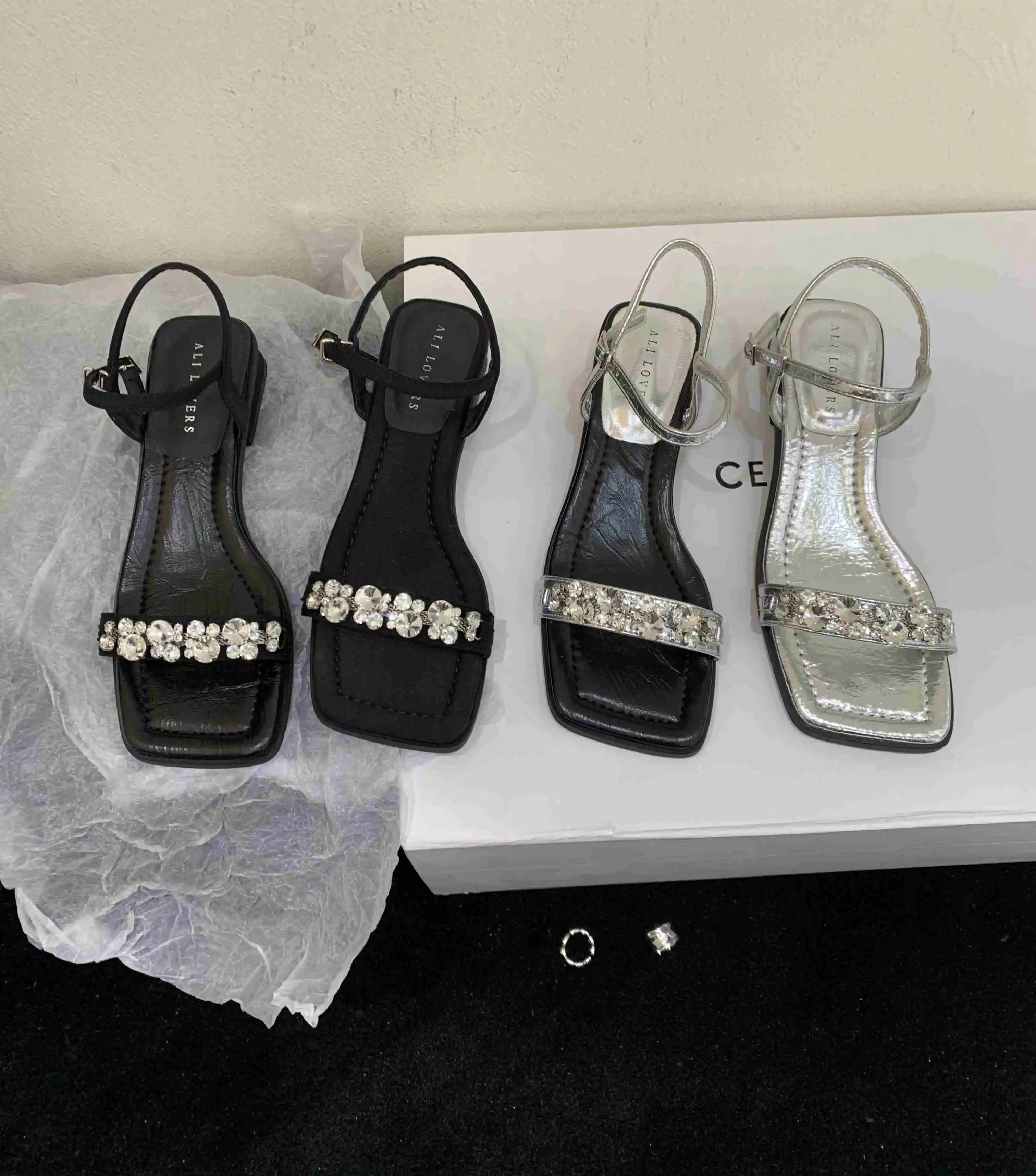 Women's Strappy Open Toe Rhinestone Low Block Chunky Heels Sandals Ankle Buckle Heeled Sandals  for Party Dress