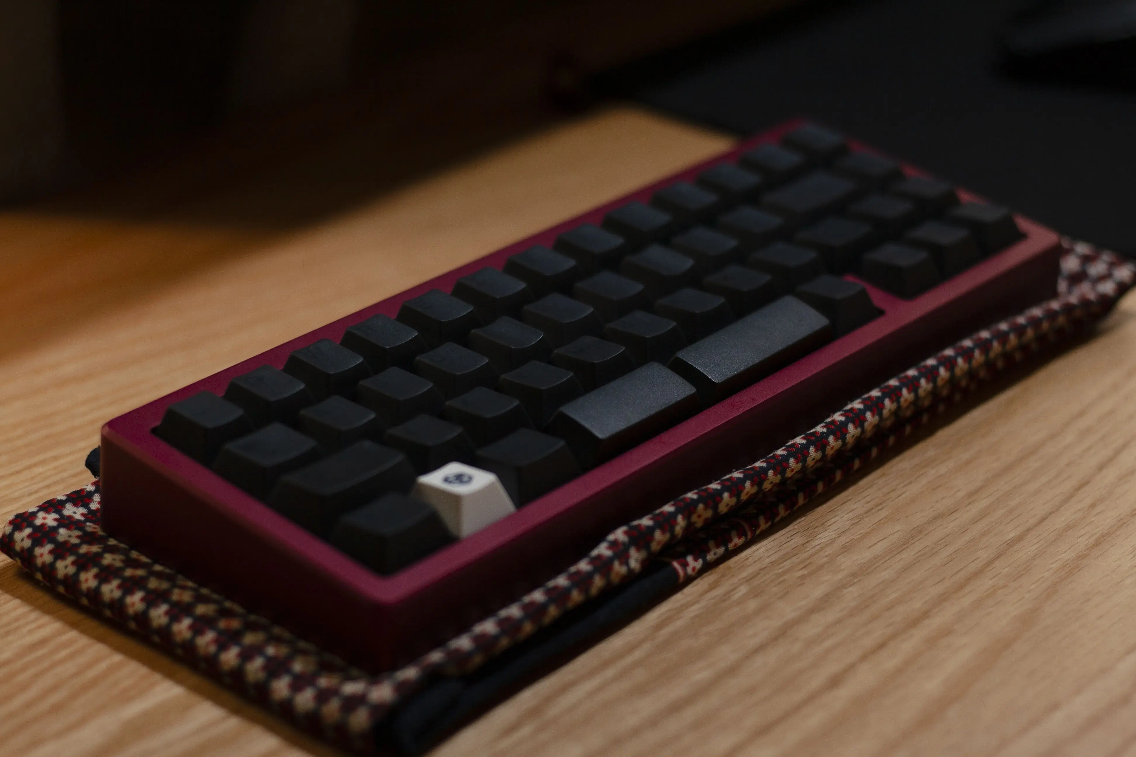 Geekark Bob Keycaps Preto no Preto Teclado Mecânico Perfil Cereja - Imagem 4