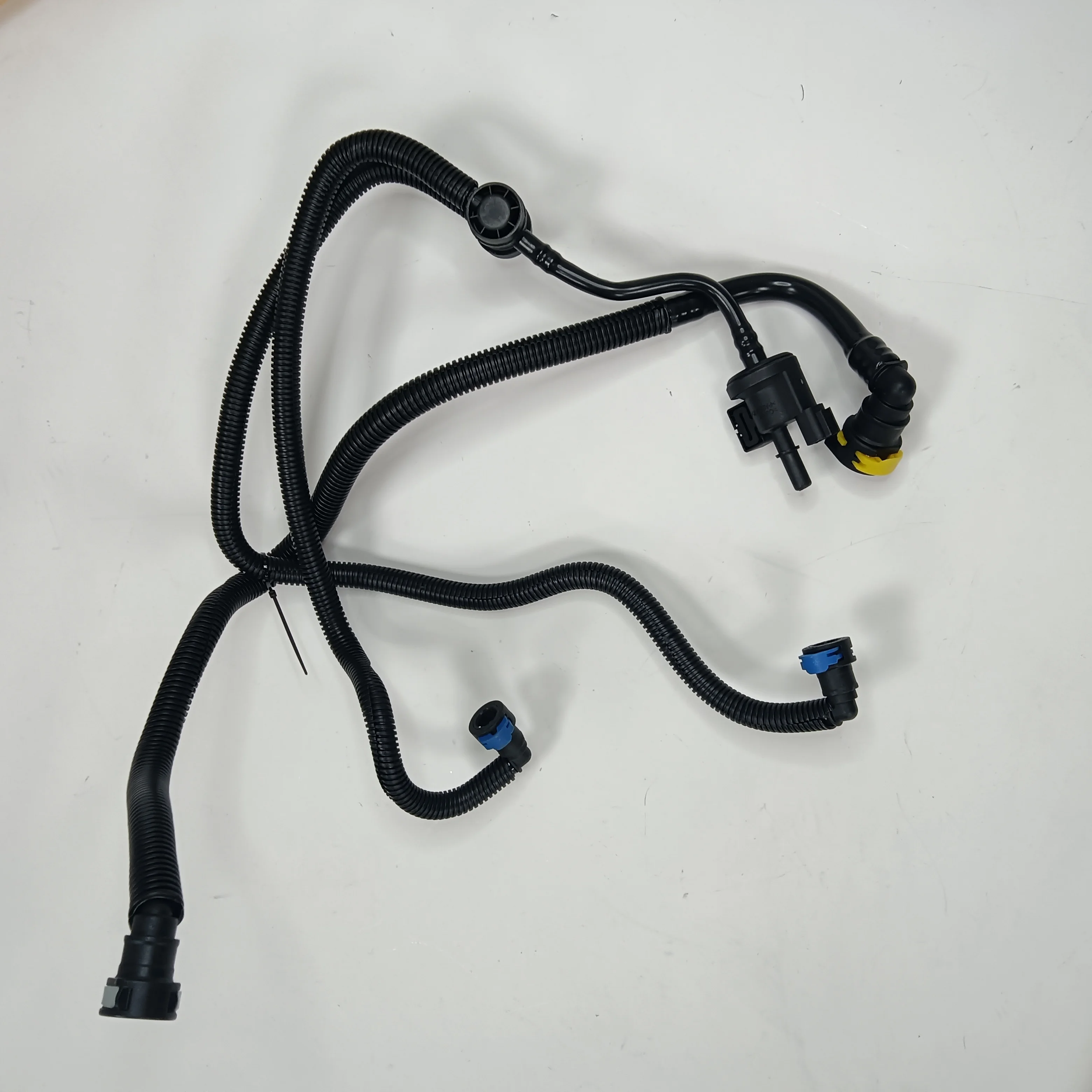 F2GZ-9D289A Car Accessories Engine Systems Fuel Vapour Separator For Ford Lincoln(16-) Edge(15-)