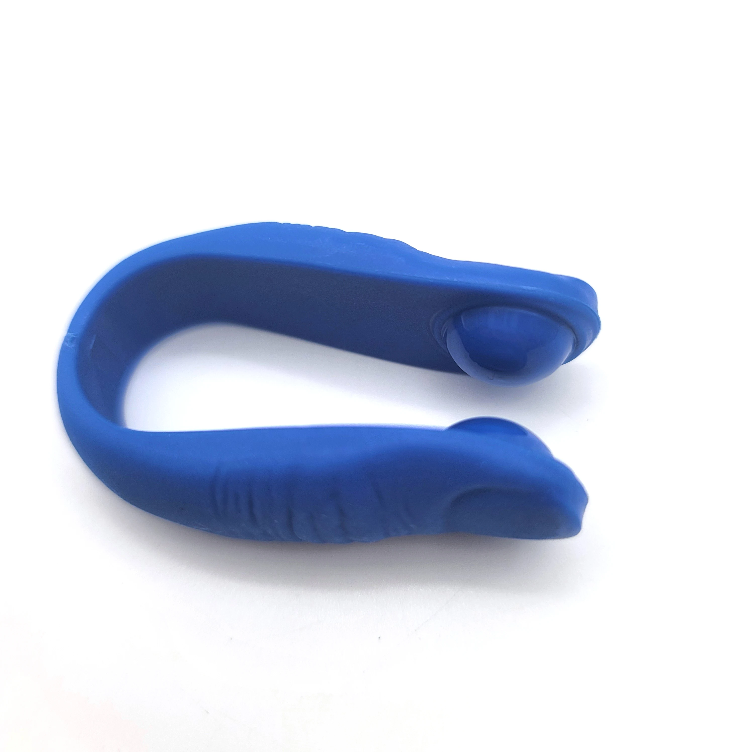 Non-magnetic blue