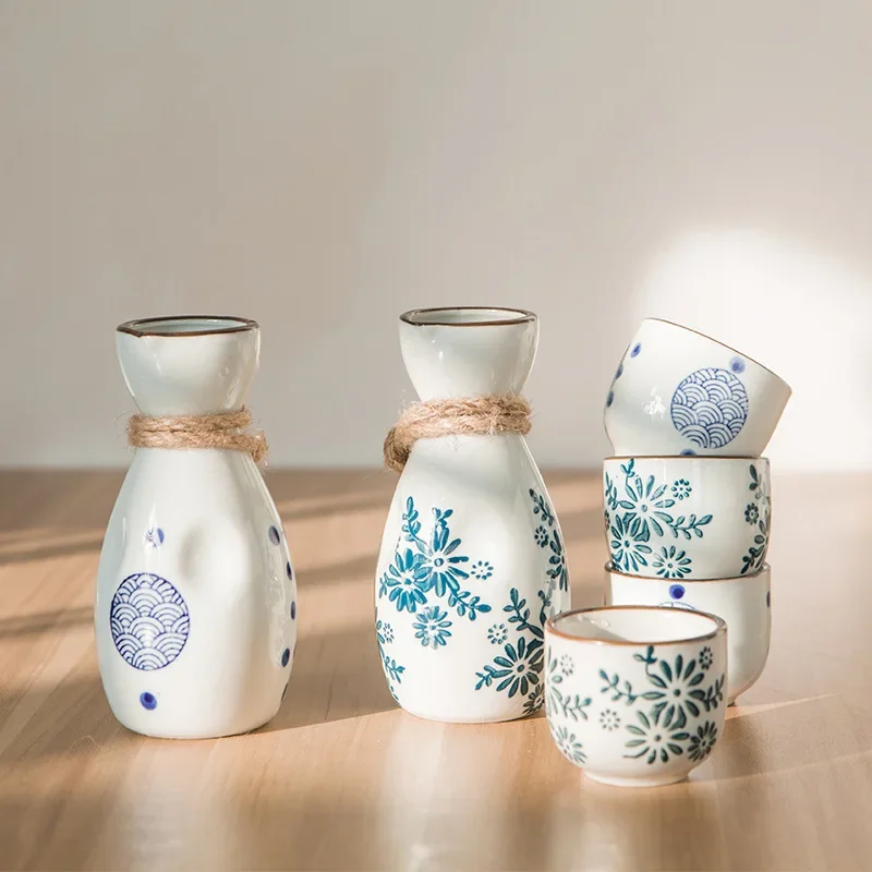 Vintage Japanese Sake Ware Ceramic Flower Wine Pot and Cup Home Kitchen Restaurant Wine Dispenser Drinking Supplies Accessories