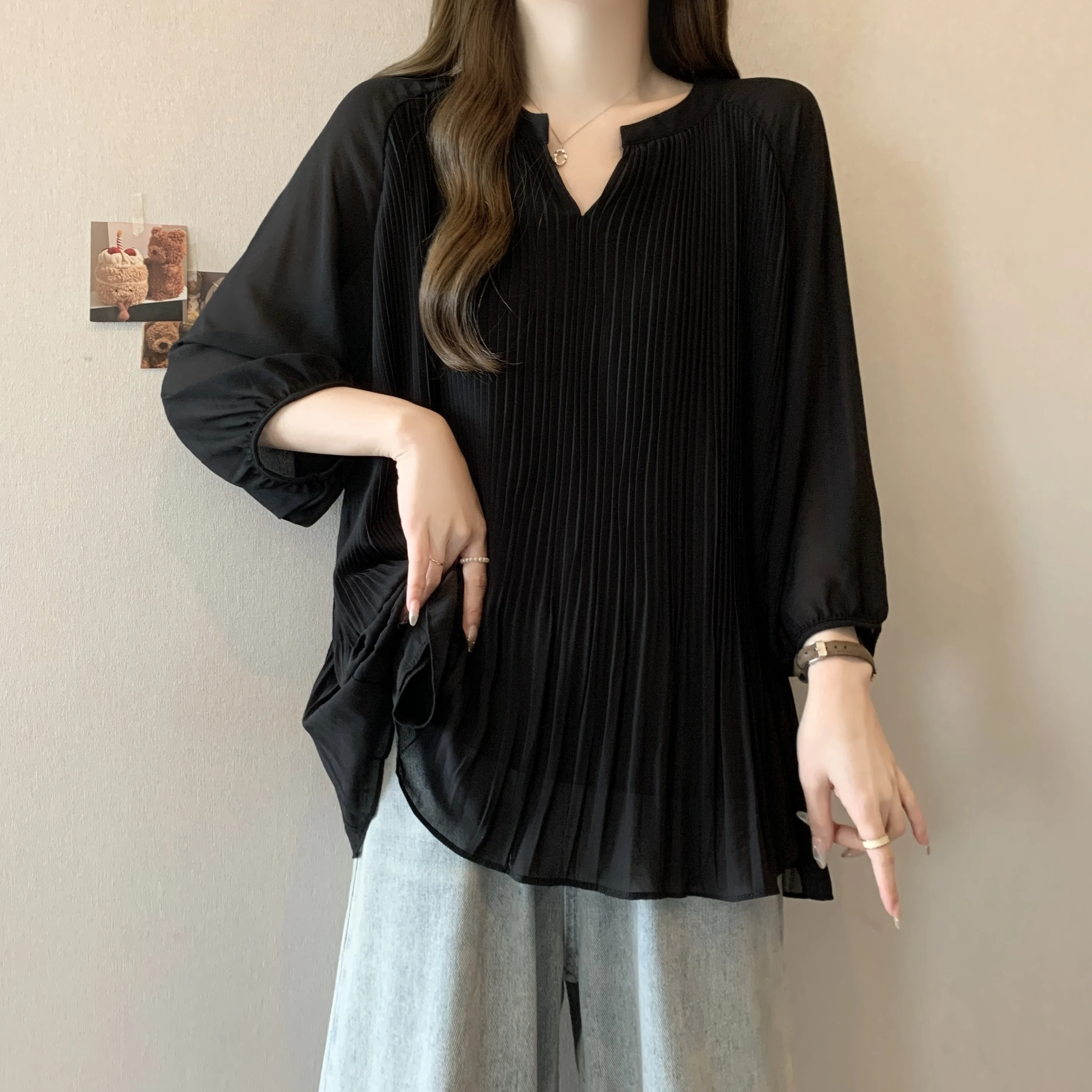 Slimming black [plus size coverage hides tummy & flatters figure]