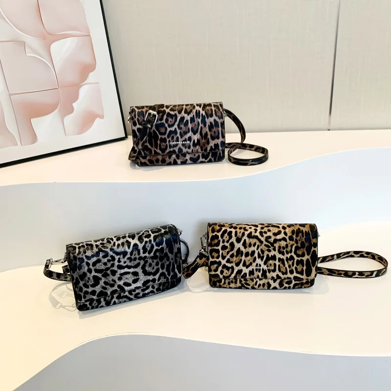 

Fashion PU Leather Leopard Print Shoulder Bags for Women Summer Square Crossbody Bags Ladies High Quality Retro Joker Handbags