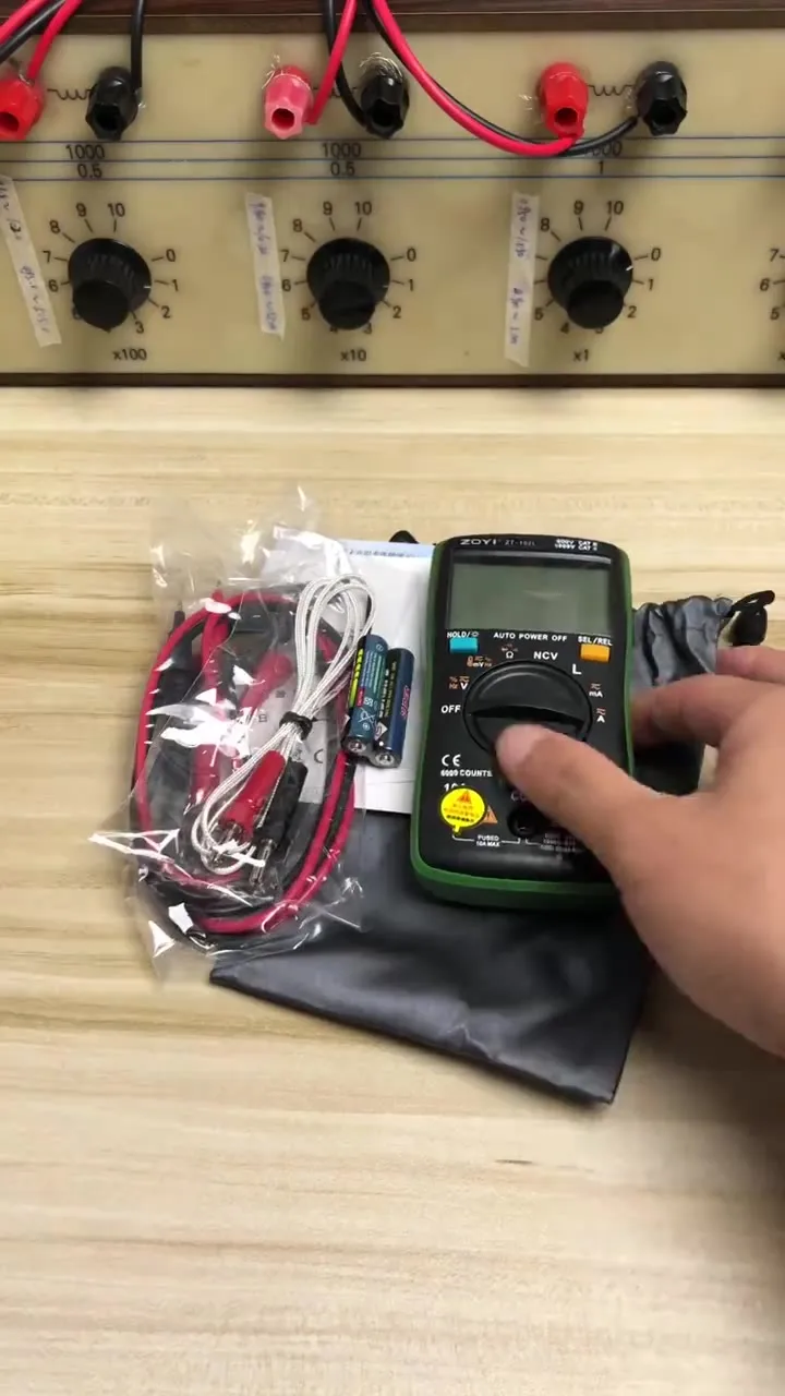 Multimetro Digitale ZT102L Con NCV - Tester Portatile Per Resistenza, Capacità, Induttanza Con Display Retroilluminato