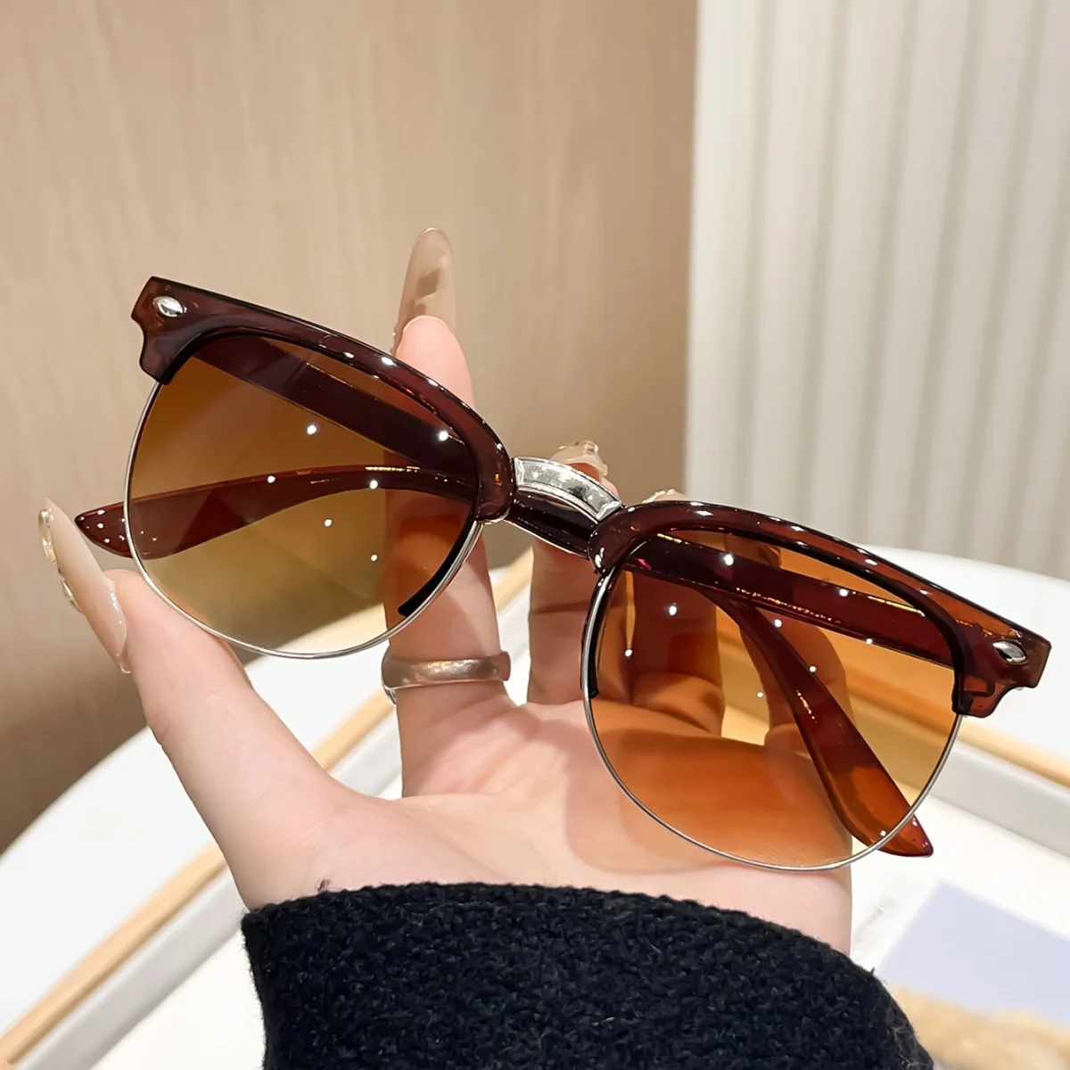 2 Stück/3 Stück europäische und amerikanische Retro-Punk-Rahmen-Mode-Sonnenbrillen für Herren und Damen, Trend, vielseitige Sommer-Sonnenschutz und UV-Schutz – Detail 5