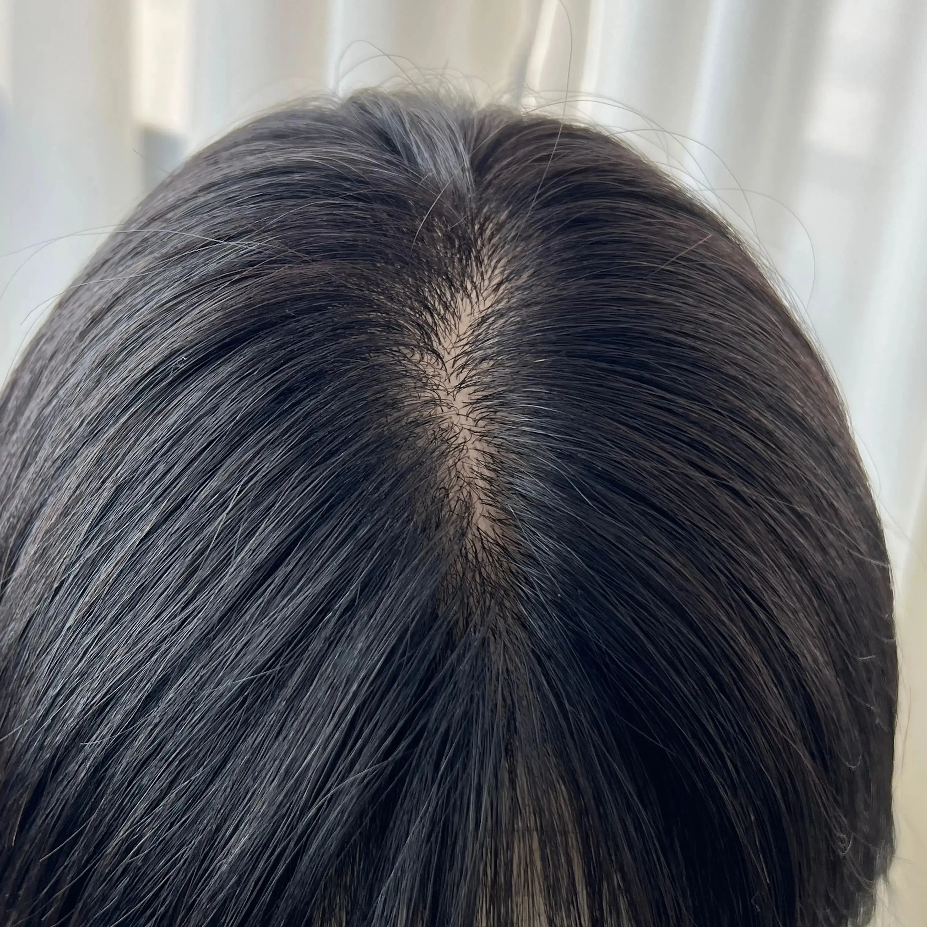 밥 가발 인모 실크 베이스 가발 투명 실크 탑 PU 엣지 글루리스 가발 블런트 밥 컷 가발 18인치 180% 밀도