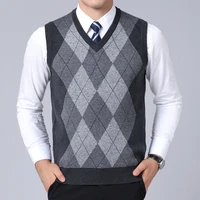 2025 New Fashion Brand Sweater For Mens Pullovers plaid Slim Fit Jumpers Knitred Vest Autumn Korean Style  Casual Men Clothes 1
