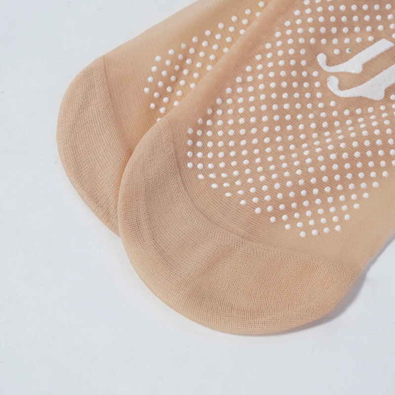 New 4 Pairs/Lot Women's Summer Invisible Thin Short Slip-resistant Stretch Glue Dot Non-Slip Transparent Socks