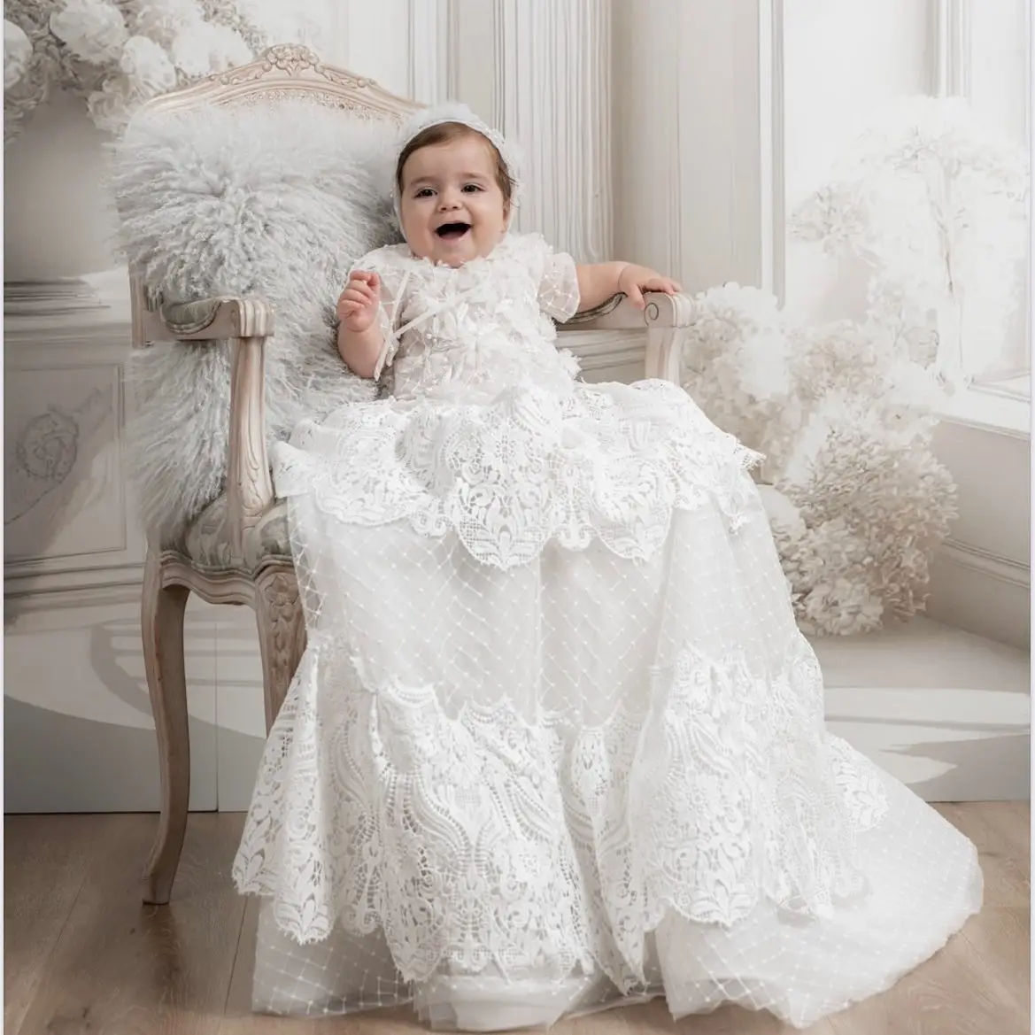 

Luxury Christening Gowns for Baby Lace Appliqued First Communion Dresses Beads Long Newborn Infant Toddler Baptism Dresses