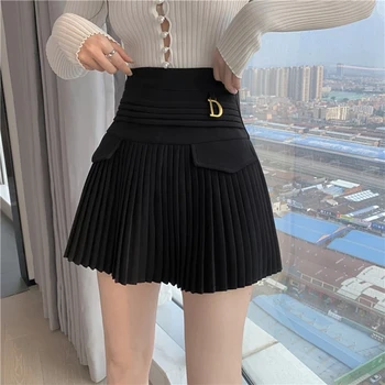 Zwarte Geplooide Rokken Vrouwen Hoge Taille Mini Rok Metalen Letter D Ontwerp A-lijn Clubwear Koreaanse Sexy Streetwear Tonen Ca 1