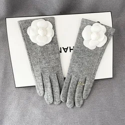 Korean Flower Pearl Wool Warm Gloves For Sports Women's Winter Outdoor Driving Plus Velvet Thicken Touch Screen Cashmere Mittens