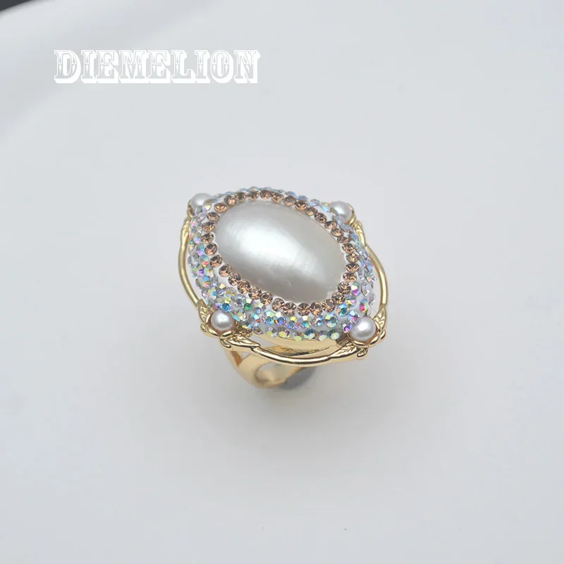 

Oval Shape 24K Gold Plating Natural Pearl Shell Rings for Women Micro Pave Rainbow Rhinestone Open Adjustable Fine Jewelry