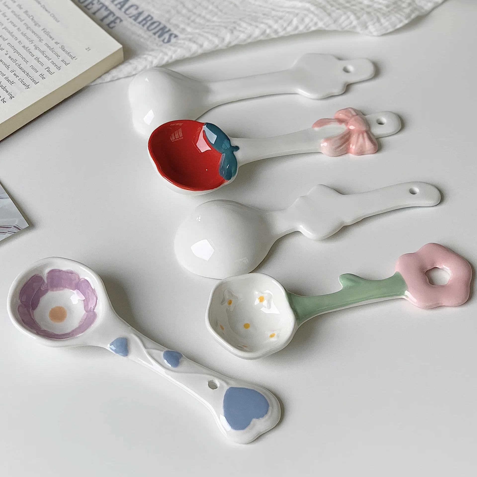 Creative Dessert Spoon Set with Korean Style Ins Ceramic Household Dinnerware, Ice-Cream Coffee Mixing Spoons Kawaii Design