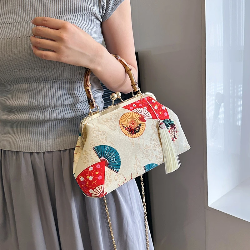 Women's Vintage Embroidery Crossbody Shoulder Bags Luxury Clip Mini Evening Bag Fashion Bamboo Handbag Satchel