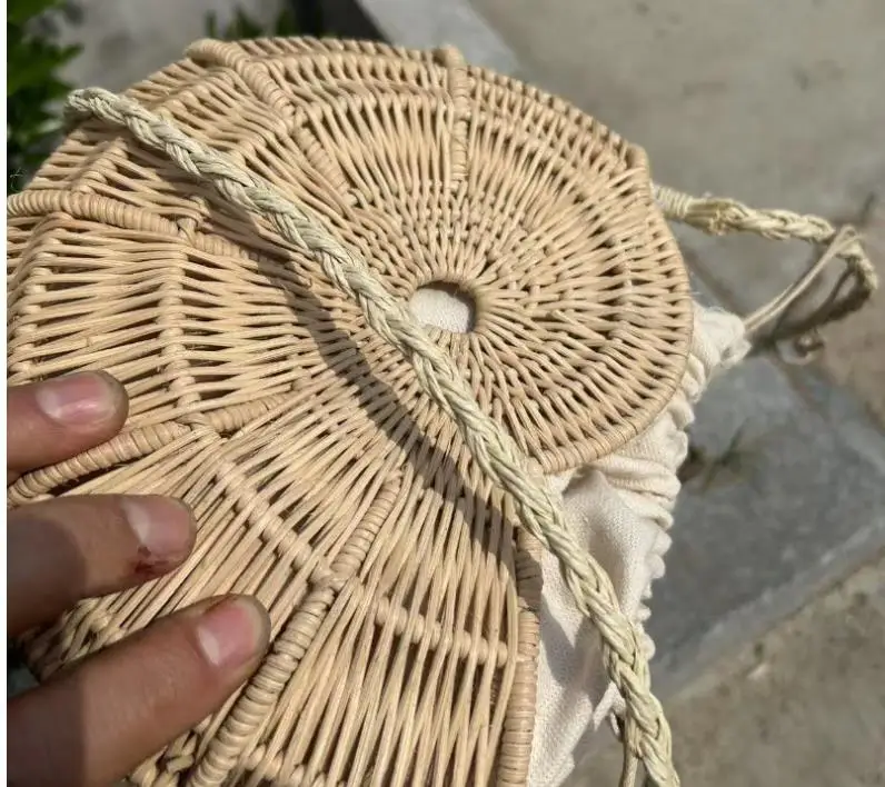 Summer Rattan Bag Fashion Women Round Straw Bags Female Handmade Woven Beach CrossBody Bag Ladies' Circle Bohemia Travel Bag