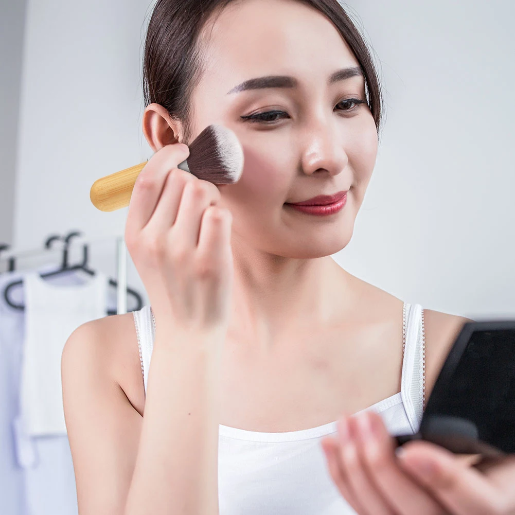 Portable Professional Foundation Brush Soft Makeup Tool