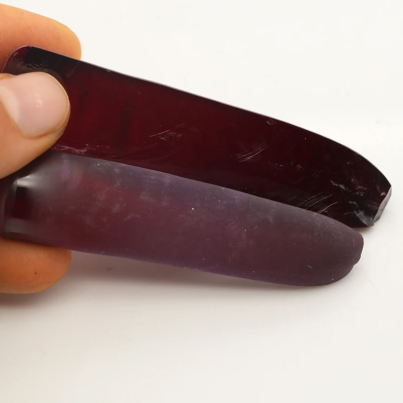 Рисунок 3 - Синтетический корунд #7 рубиновый