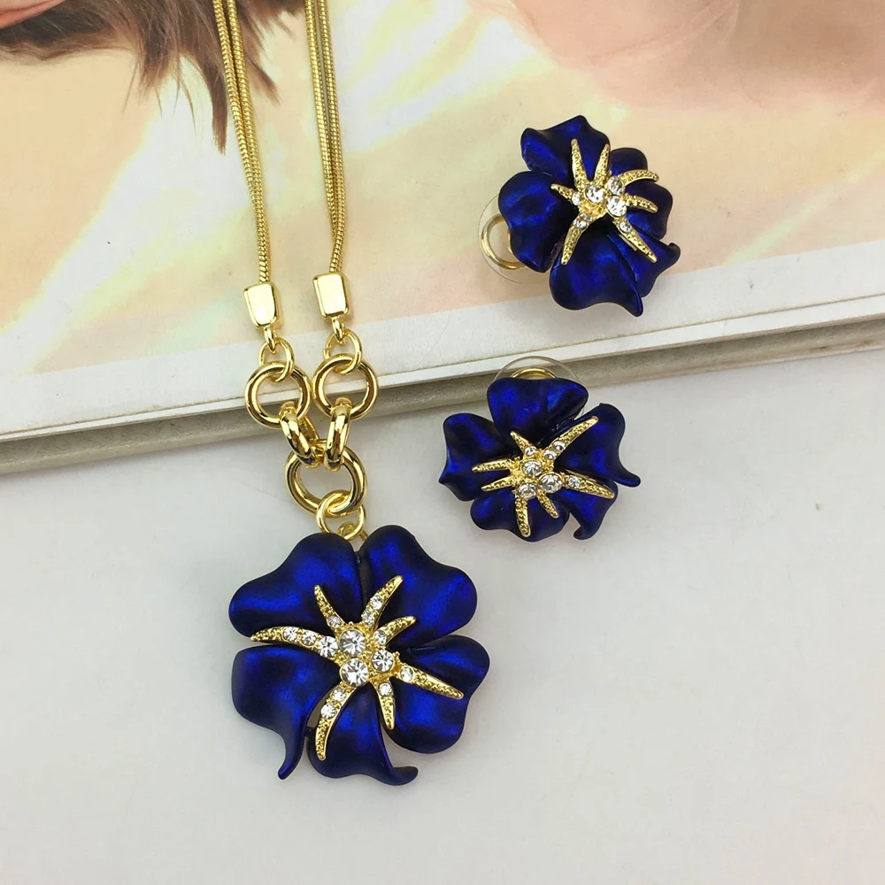 

Yuminglai Superior 24K Gold Plated Italian Jewelry Set Flower Design Pendant and Earrings Fine Jewelry Set for Women FHK16523