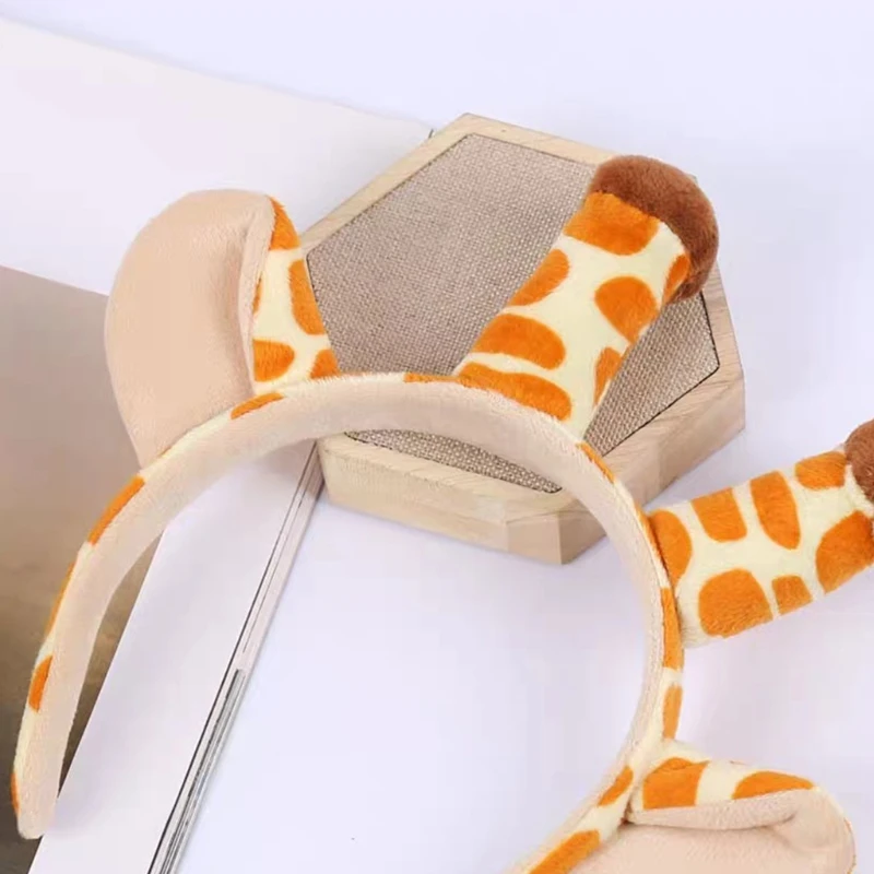 

A2ES Plush Giraffe Ears and Horns Headband Female Funny Animal Cosplay Hair Hoop Halloween Festival Theme Party Headwear