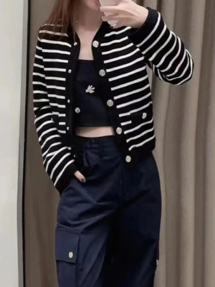 

Женский однобортный Кардиган в черную полоску, повседневный трикотажный свитер с круглым вырезом и длинным рукавом, весна 2024