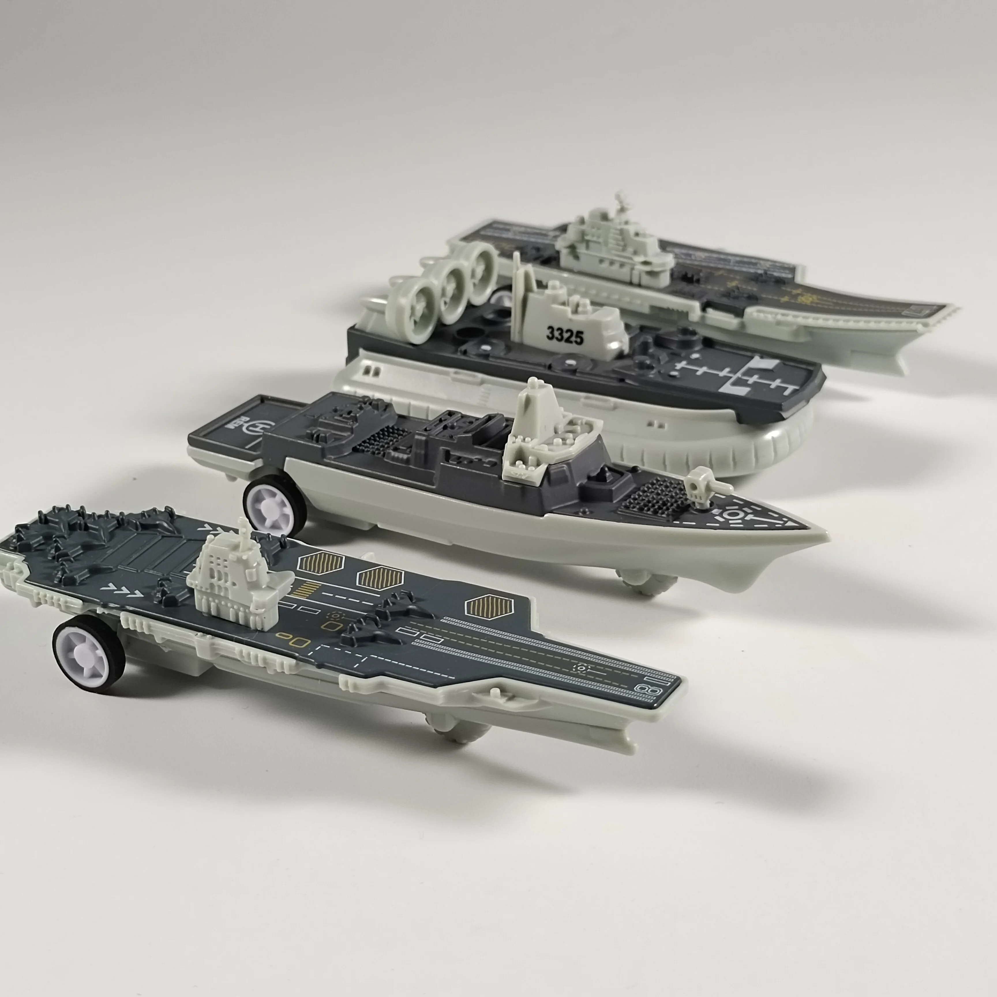 1:64 Destroyer Frigate Nuclear Submarine Landing Craft Alloy