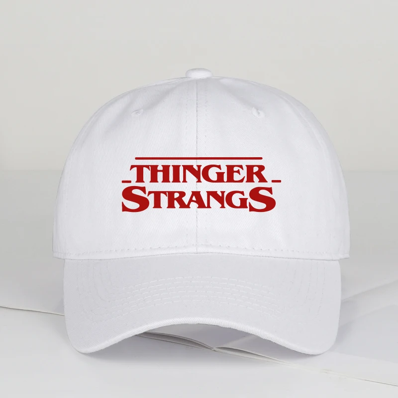 THINGER STRANGS 소프트탑 야구 모자 부드럽고 편안하며, 복고풍의 일상 통근, 야외 하이킹, 팝 문화 애호가를 위한 선물