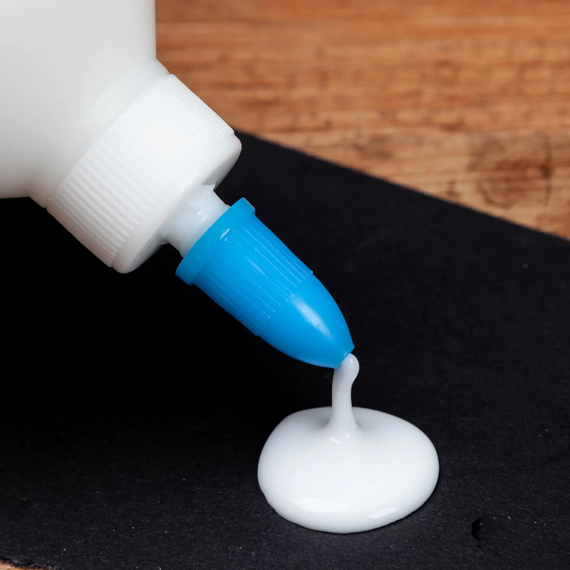 250ml White Glue School Office Supply High-Capacity Fast Dry Liquid Adhesive Student Handwork Paper Crafts Tool Safety Non-Toxic - 4