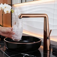 ก๊อกน้ำห้องน้ำหรูหราทันสมัยสีโรสโกลด์แบบรูเดียวพร้อมวาล์วเซรามิก โครงสร้างทองเหลืองแท้ น้ำร้อนและน้ำเย็น 5