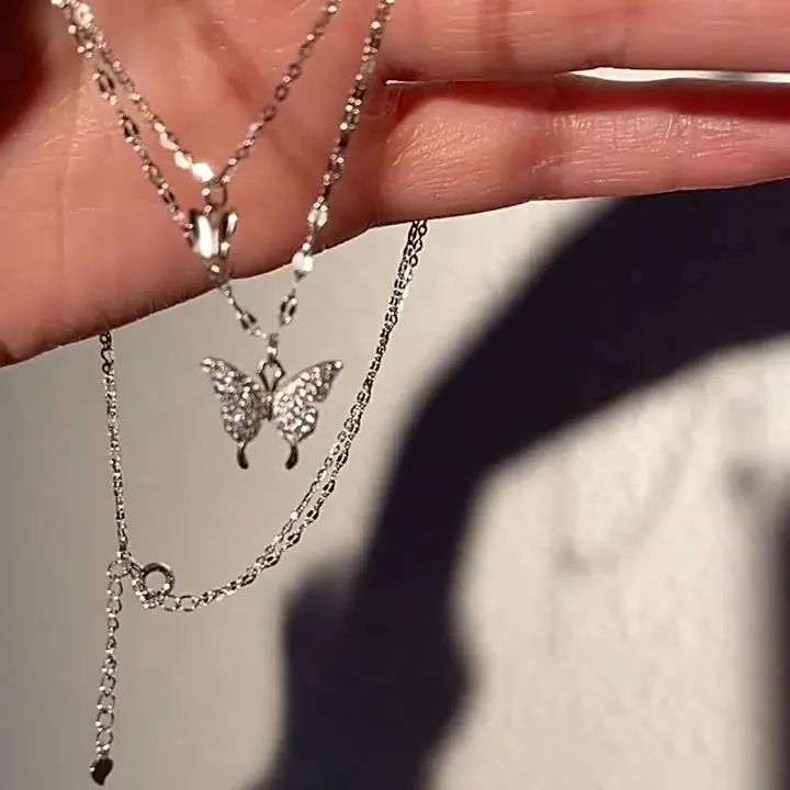Infinite U Collana Farfalla In Argento Sterling 925 Con Zirconi | Donna | Ciondolo Clavicola Leggero | Regalo Ideale