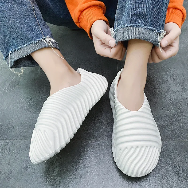 Unisex Home Slippers Men Women Outdoor EVA 2021 New Cool Soft Bottom Sandals Trend Slippers Lightweight Beach Shoes Home Slides