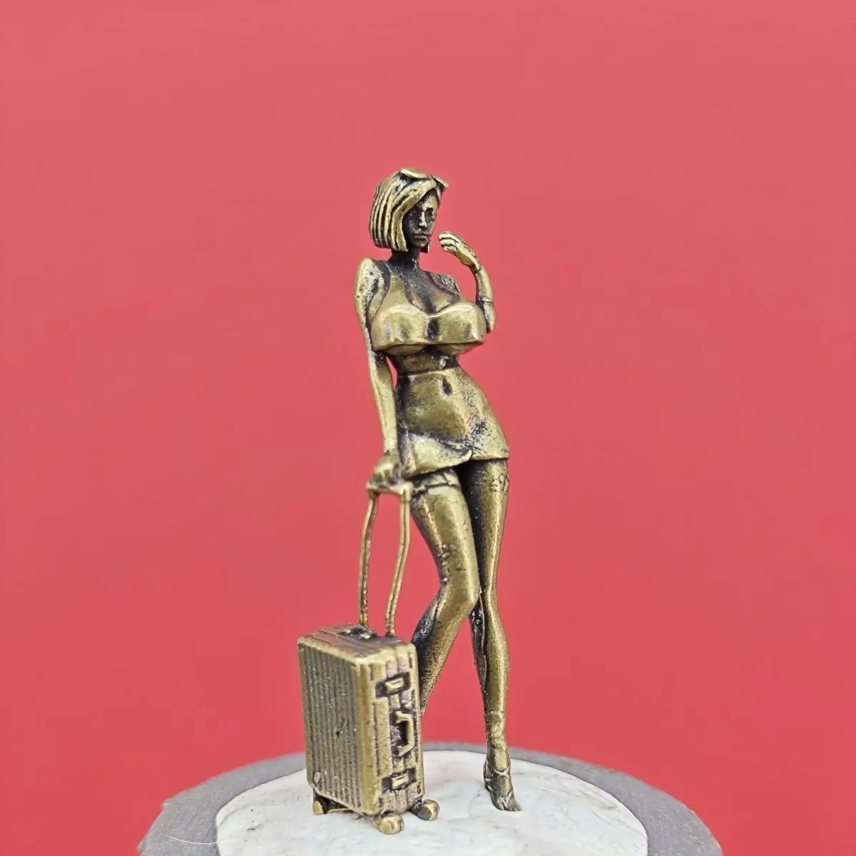 Miniature Modern Fashion Female Figurine Home Decor Ornament, Desk Accent, Collectible Handmade Sculpture - 3