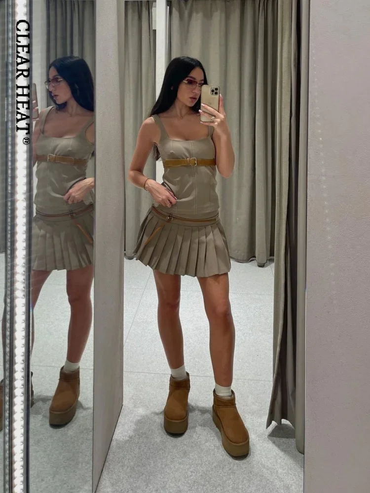 

Women Leather Buckle Pleated Mini Skirt 2 Piece Set Chic Square Neck Sleeveless Tank Mini Skirt Suit Ladies Club Streetwear