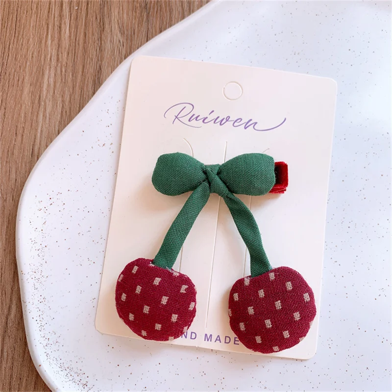 white Cherry Clip