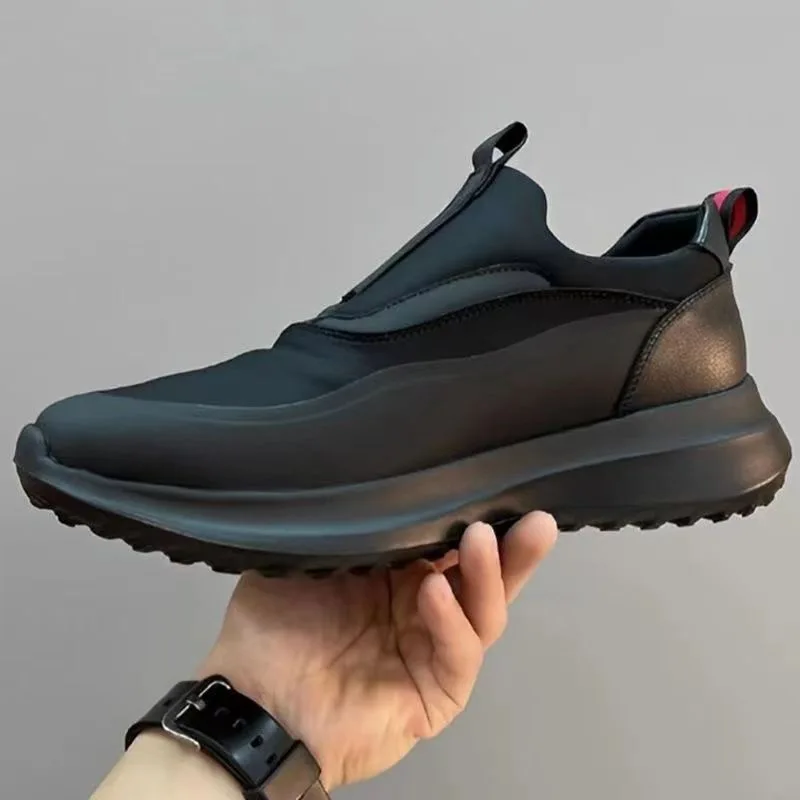 Description Picture 5 of itemFashion Casual Sports Board Shoes All Seasons Low Cut Male Round Toe Super Soft Shoes Pure Black Breathable Thick Sole Footwear