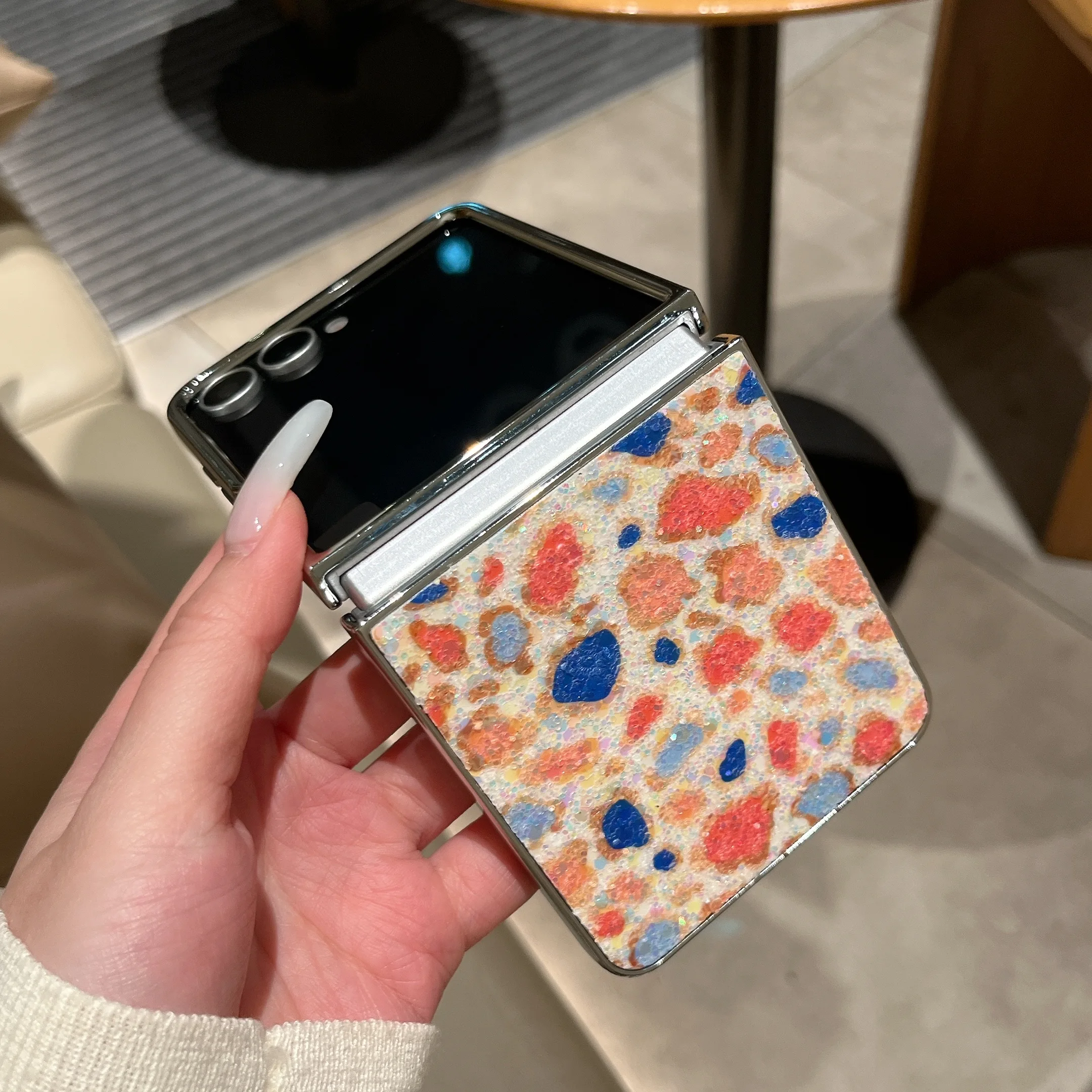 Luxury Silver Leopard Print Phone Case For Samsung Z Flip Series_voghion.com