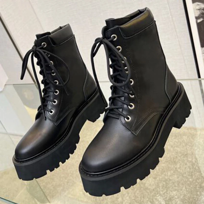 

Women's Winter Leather Boots 2023 New Good-Looking Thick Bottom Non-slip Ankle Boots Lace-up Ladies Shoes With Wide Toe