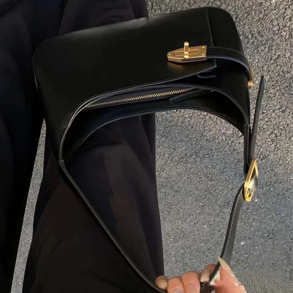 حقيبة يد نسائية كبيرة الحجم، مصنوعة من البولي يوري...