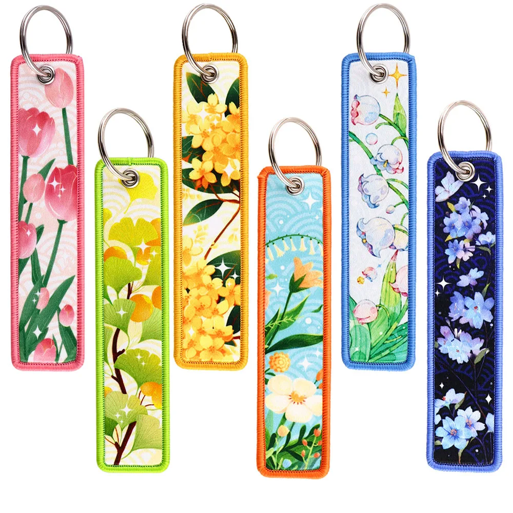 

Брелок для ключей с вышивкой «тюльпан»