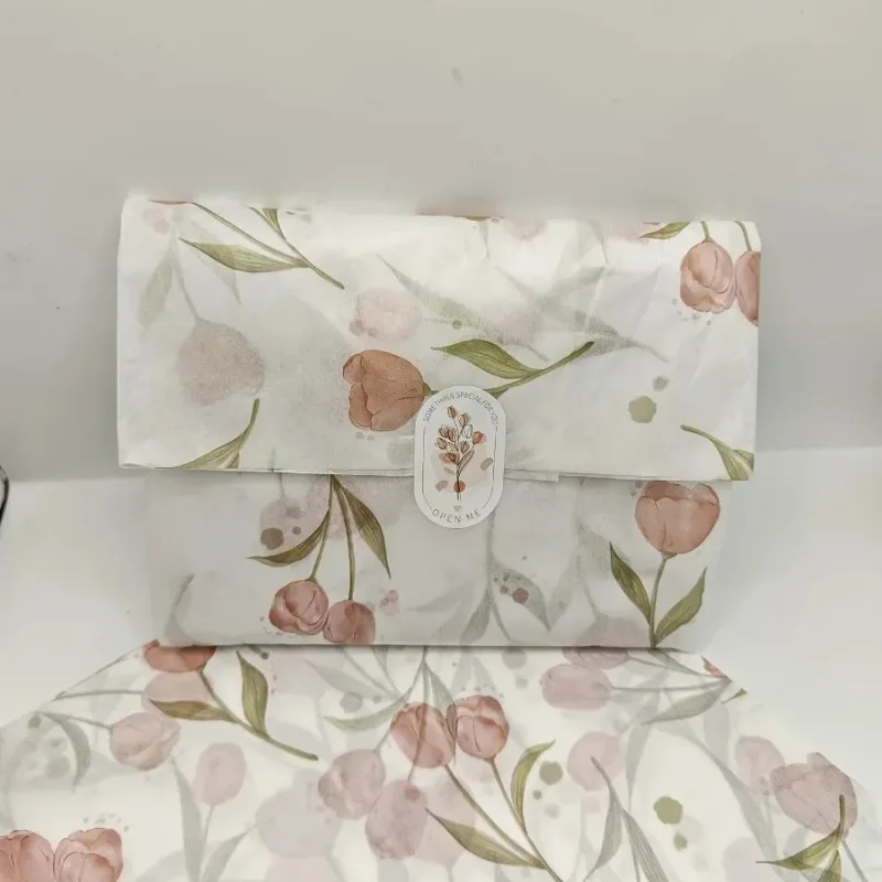 Tulip Patterned Paper Ideal for Gift Wrapping and Decorative Purposes