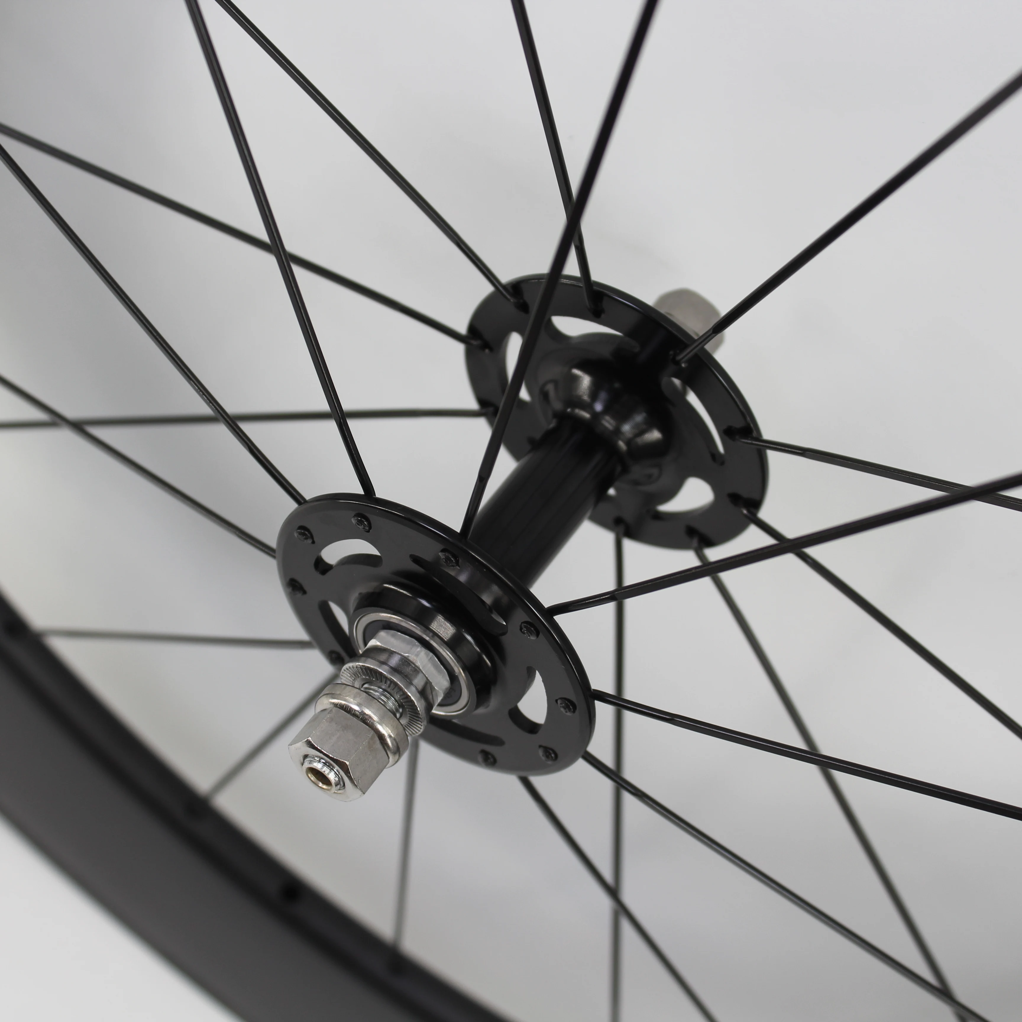 Paire De Roues Carbone 700C Pour Vélo Piste – Fixie, Clincher, Frein à Disque – Neuf Avec Garantie 3 Ans