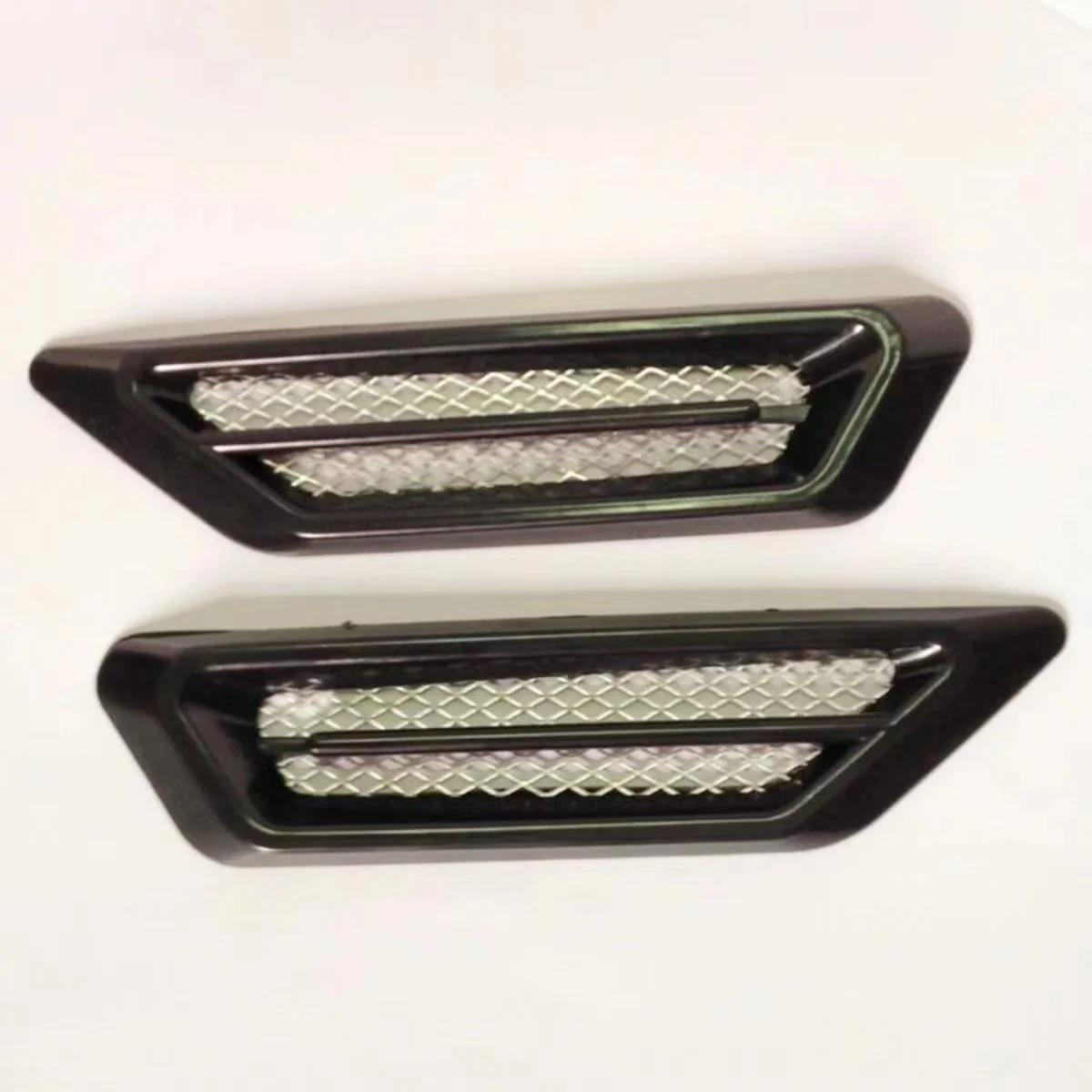 

Для автомобильного освещения, освежитель воздуха, боковой выпускной клапан, декоративное вентиляционное отверстие