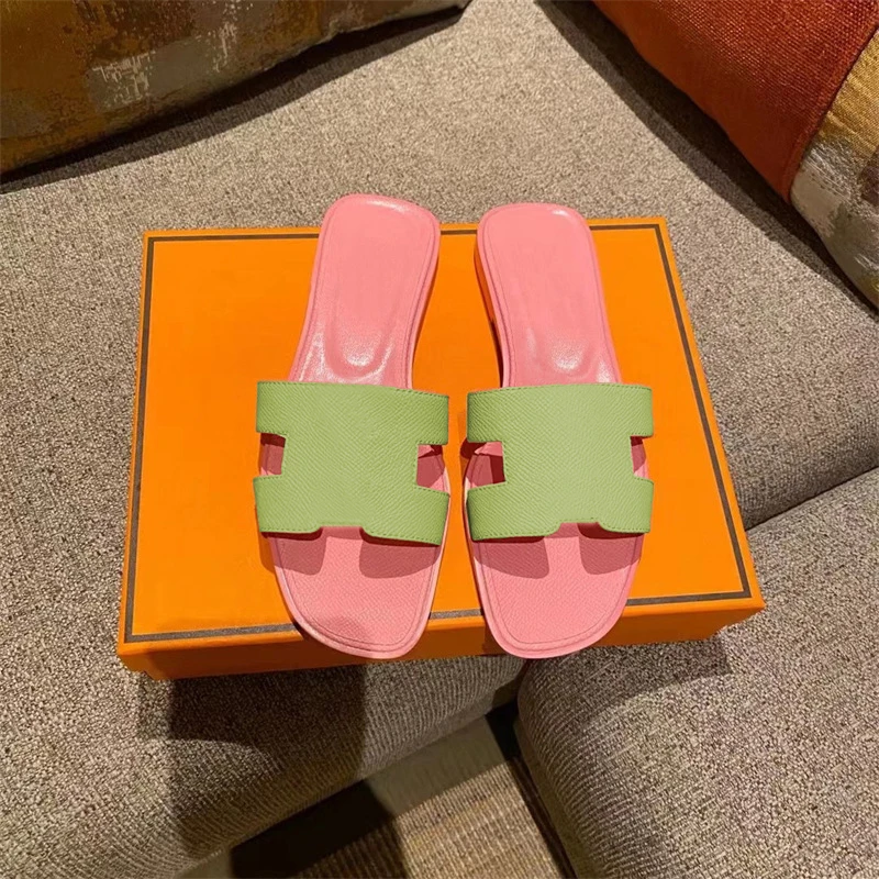 New Luxury Designer Women's High Quality Slippers/Classic Fashion Summer Leather Women's Sandals/Flat Slippers/Low Heel Slippers