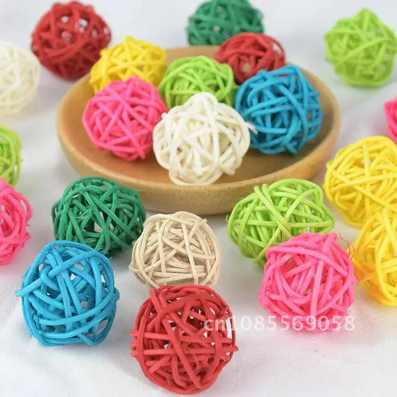 

20pcs Round Shape Natural Rattan Ball 3cm Multicolor Sepak Takraw Ball for Wedding Birthday Party Christmas Decoration Navidad