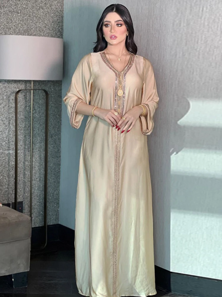 

Beading Jalabiya Loose Long Arabic Muslim Dress Moroccan Braid Islam Abaya Party Evening Dresses Ramadan Dubai Saudi Kaftan Robe