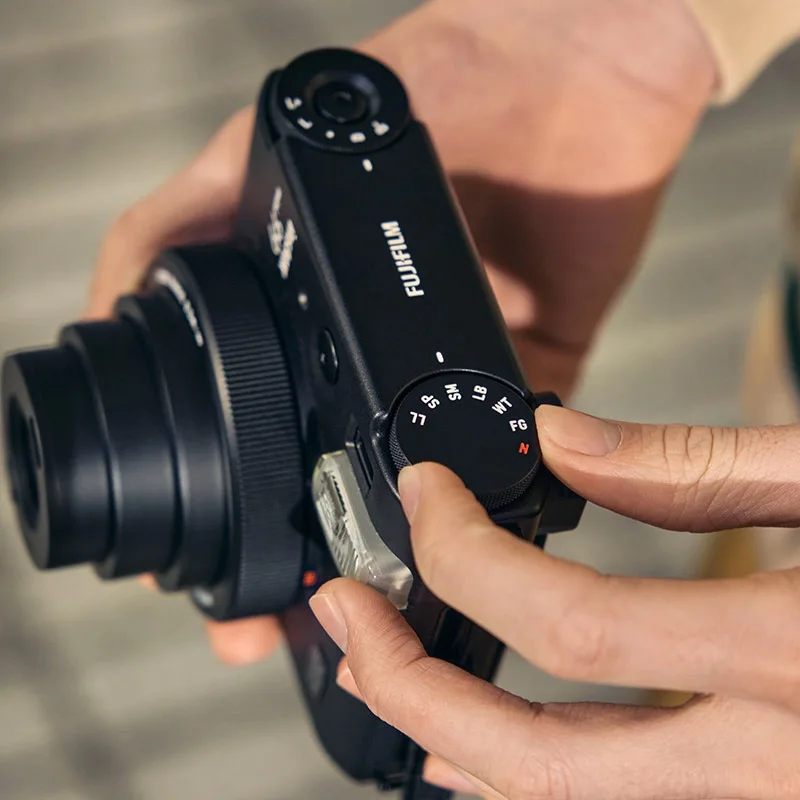 Fujifilm Instax Mini 99 Neo Classic Camera Instant Cameras Portable (Optional Photo Paper 20 / 40 sheets) For Birthday Present